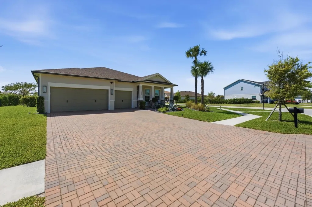 19230 Rolling Acres Road Loxahatchee FL 33470