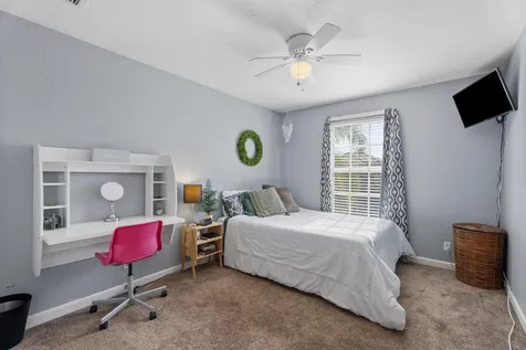 5935 SE Crooked Oak Avenue Hobe Sound FL 33455