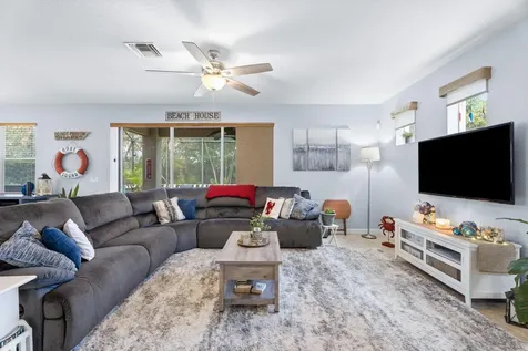 5935 SE Crooked Oak Avenue Hobe Sound FL 33455