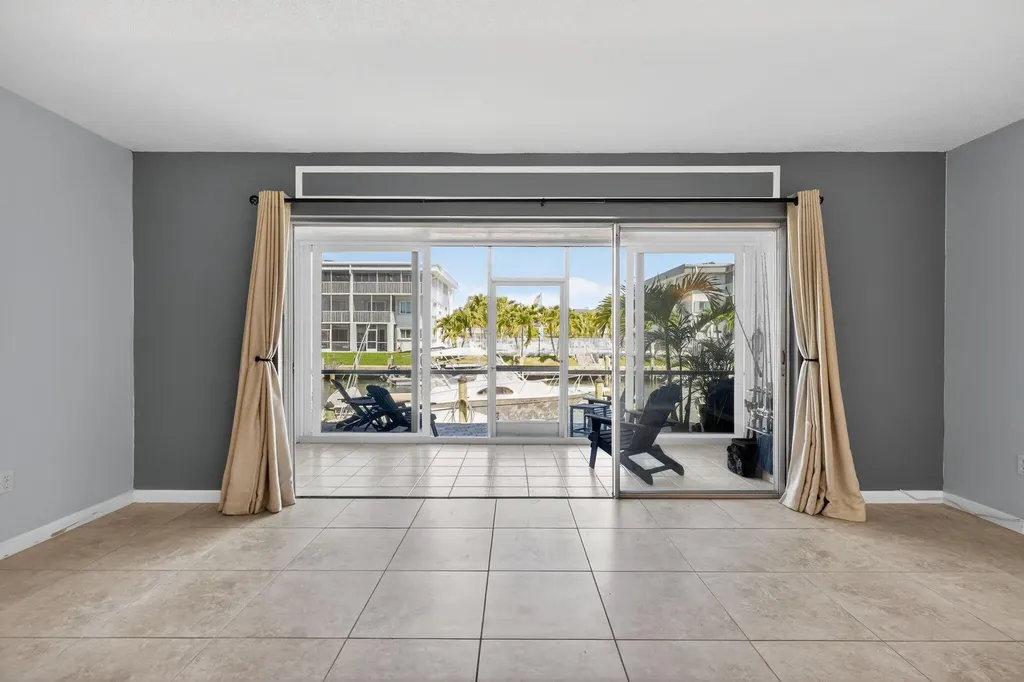 121 Wettaw Lane North Palm Beach FL 33408