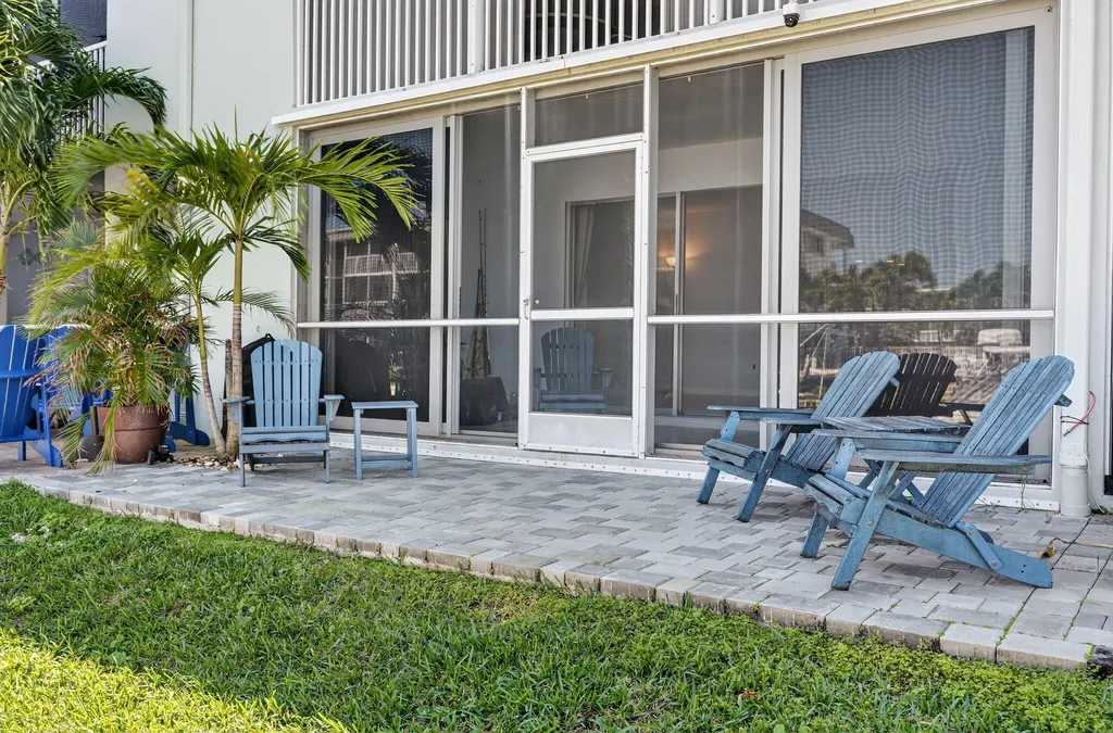121 Wettaw Lane North Palm Beach FL 33408