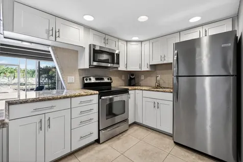 121 Wettaw Lane North Palm Beach FL 33408