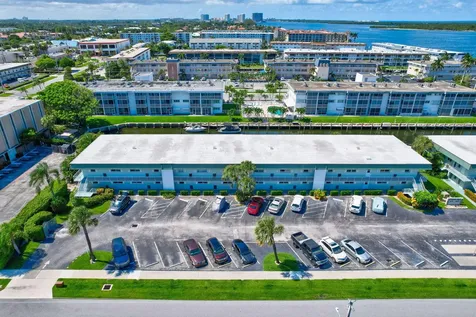 121 Wettaw Lane North Palm Beach FL 33408