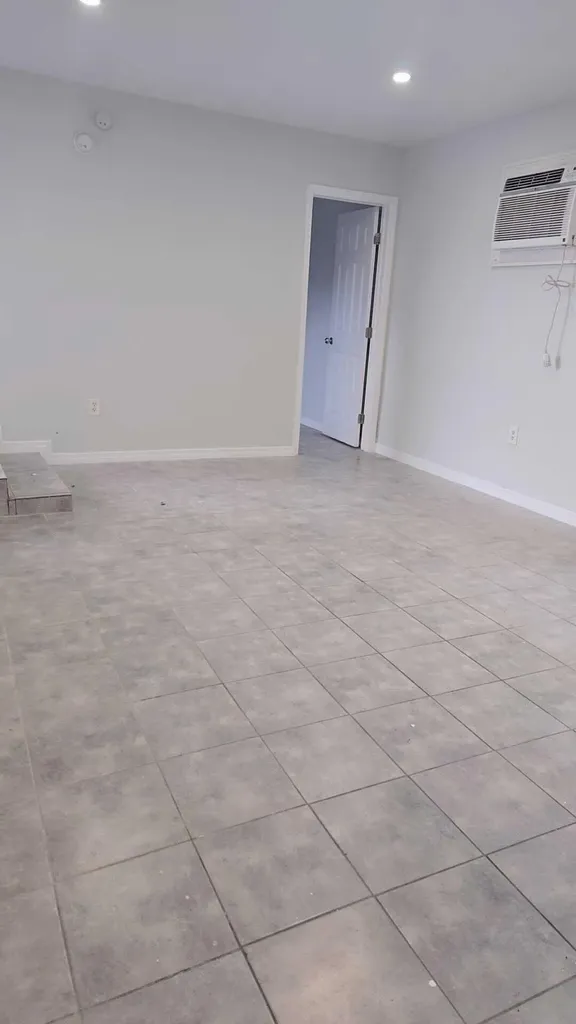 621 NW 5th Avenue Pompano Beach FL 33060