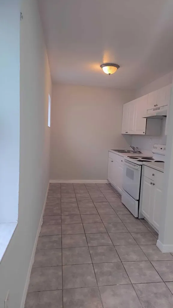 621 NW 5th Avenue Pompano Beach FL 33060