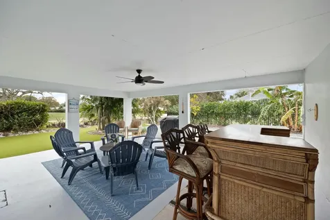 337 Fairway N Tequesta FL 33469
