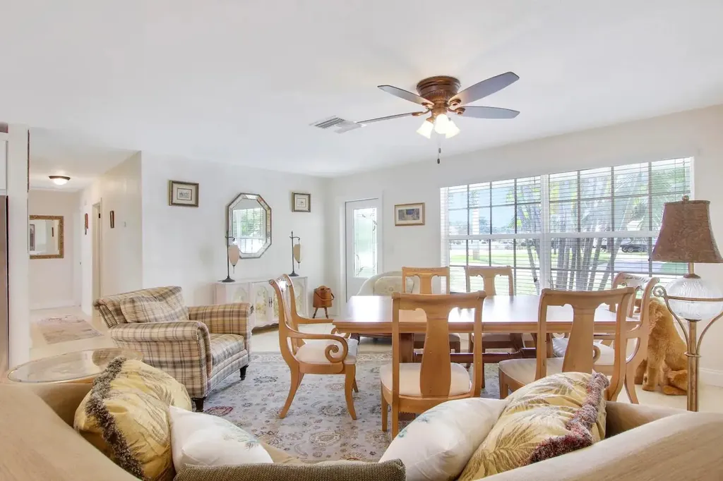 19185 SE Homewood Avenue Jupiter FL 33469
