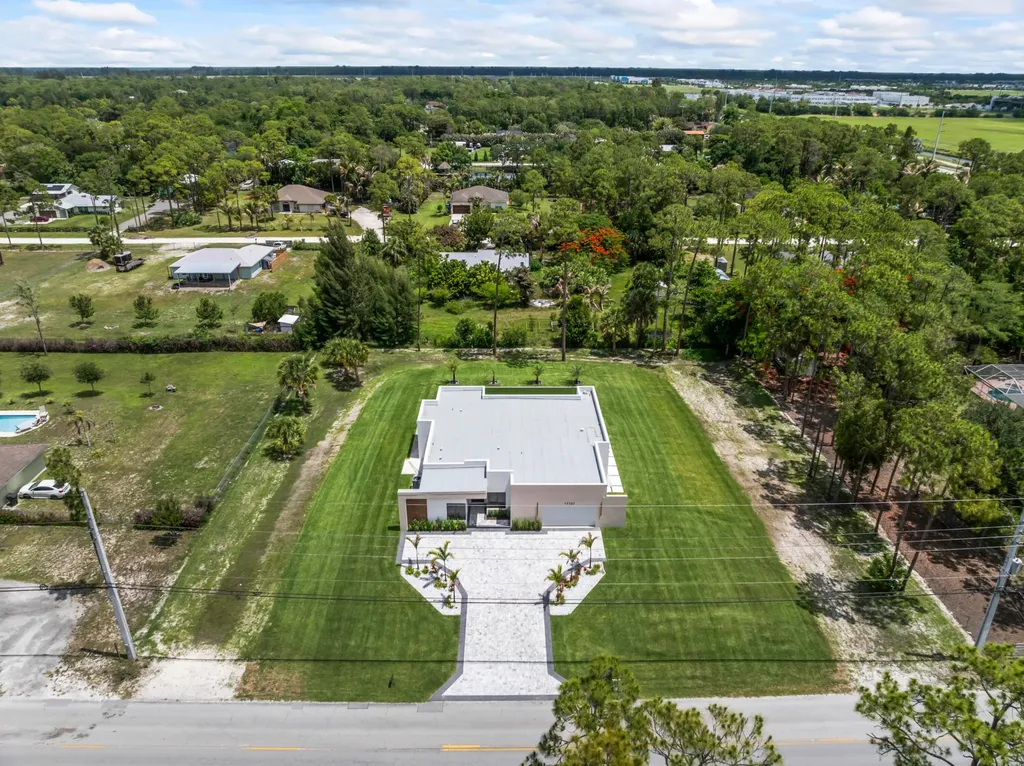 17107 W Sycamore Drive W The Acreage FL 33470