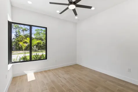 17107 W Sycamore Drive W The Acreage FL 33470