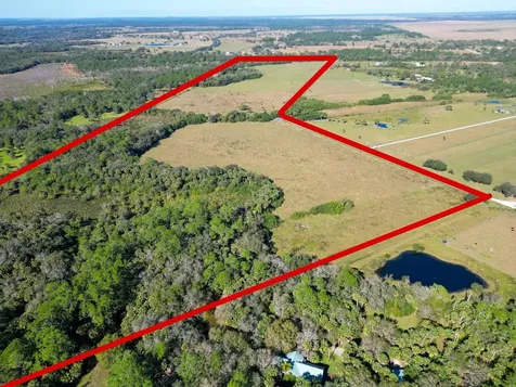 3702 SW Wild Turkey Lane Okeechobee FL 34974