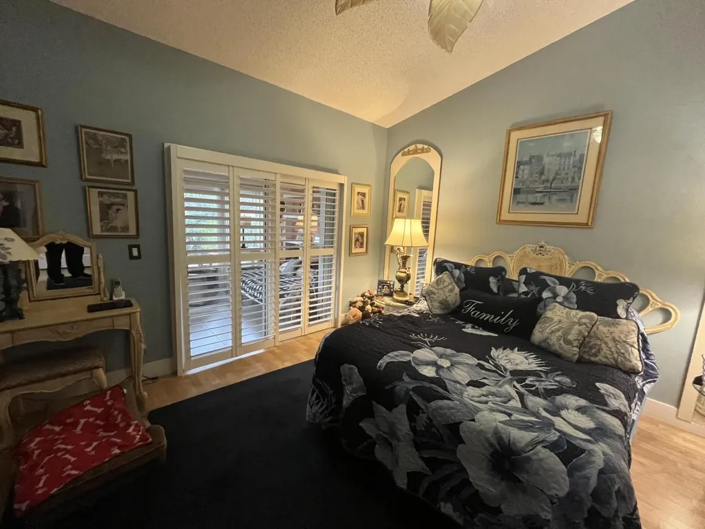 6108 Petunia Road Delray Beach FL 33484