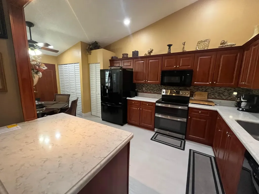 6108 Petunia Road Delray Beach FL 33484