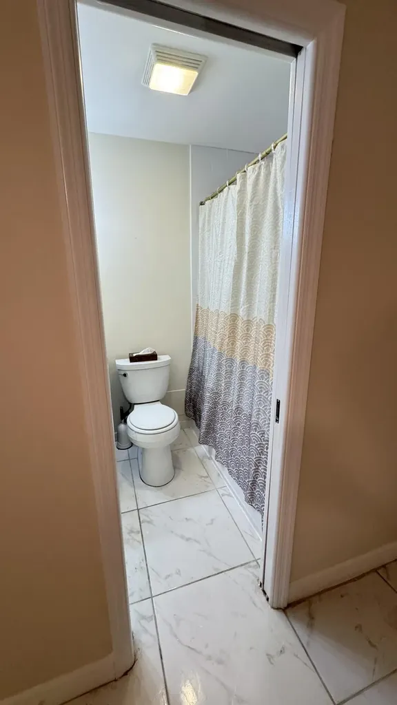 42 Sussex West Palm Beach FL 33417