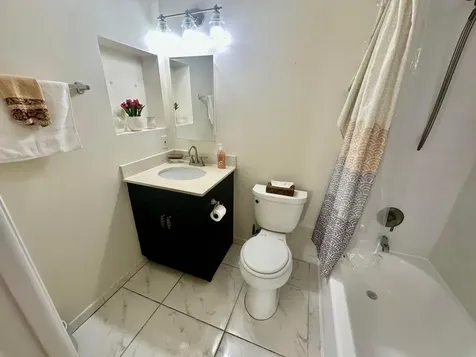 42 Sussex West Palm Beach FL 33417