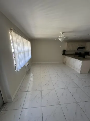 42 Sussex West Palm Beach FL 33417