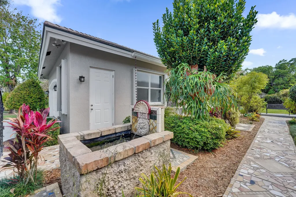 5970 SW 55th Street Davie FL 33314