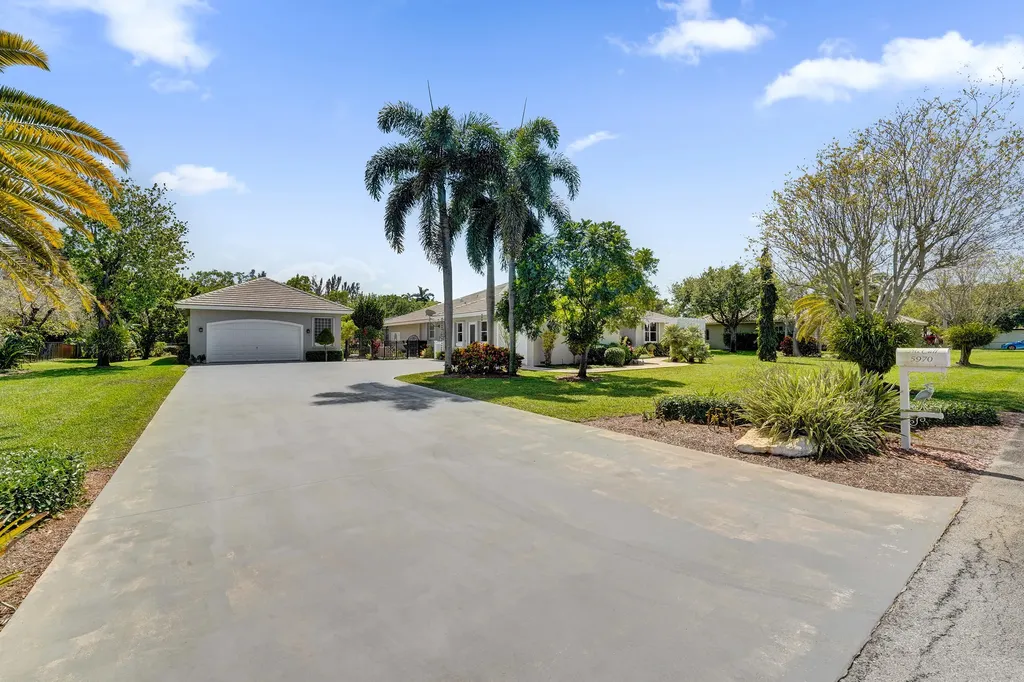 5970 SW 55th Street Davie FL 33314