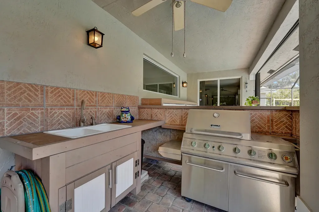 5970 SW 55th Street Davie FL 33314