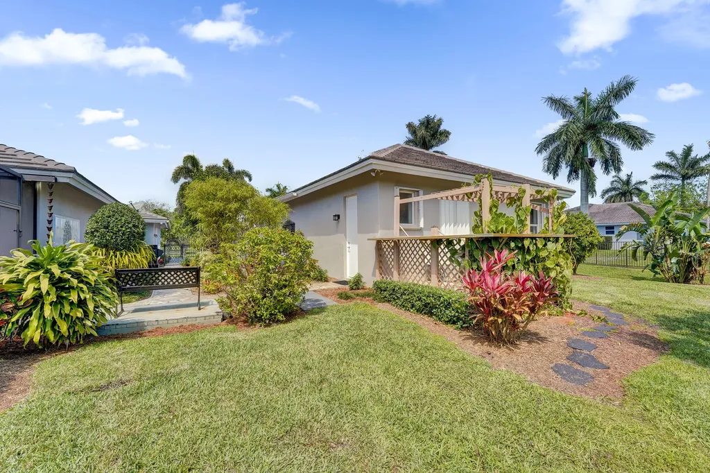 5970 SW 55th Street Davie FL 33314