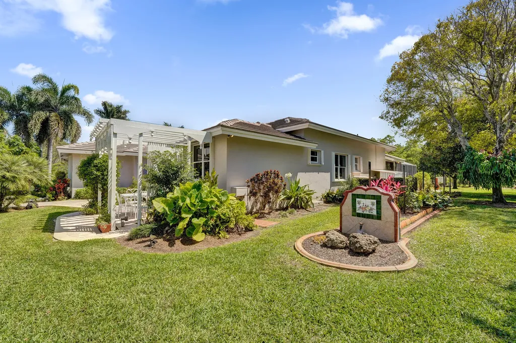 5970 SW 55th Street Davie FL 33314