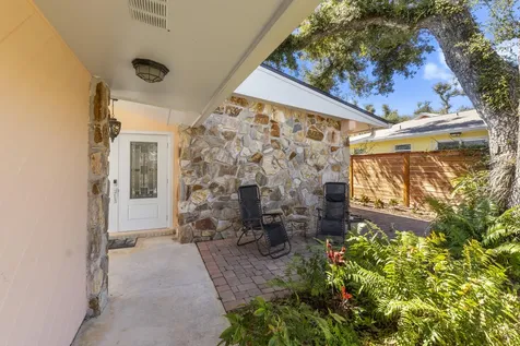 616 Dahlia Lane Vero Beach FL 32963
