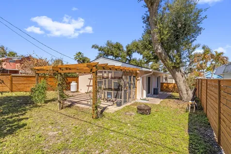 616 Dahlia Lane Vero Beach FL 32963