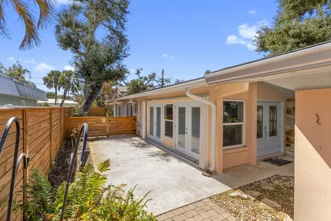 616 Dahlia Lane Vero Beach FL 32963