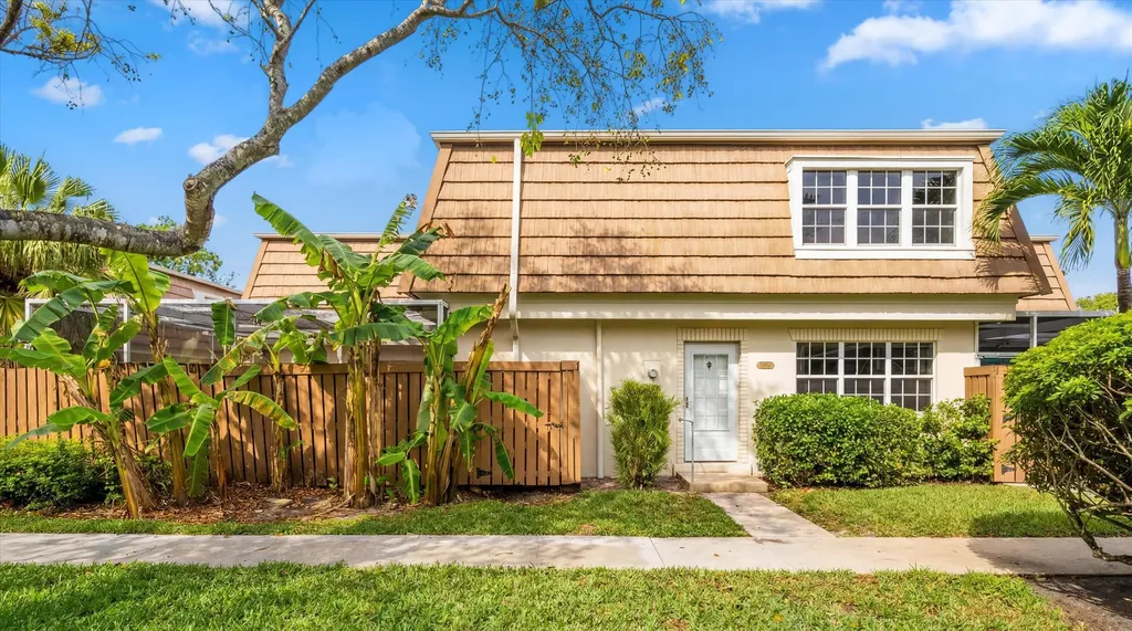 4348 Hazel Avenue Palm Beach Gardens FL 33410
