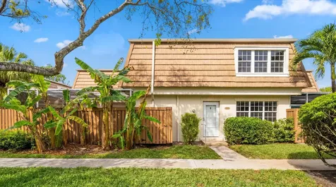 4348 Hazel Avenue Palm Beach Gardens FL 33410