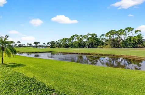 5413 Ascot Bend Boca Raton FL 33496