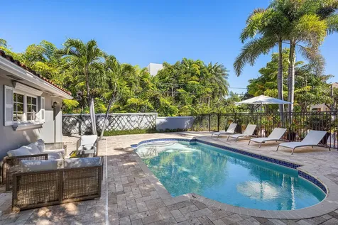 820 Palm Trail Delray Beach FL 33483