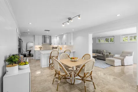 820 Palm Trail Delray Beach FL 33483