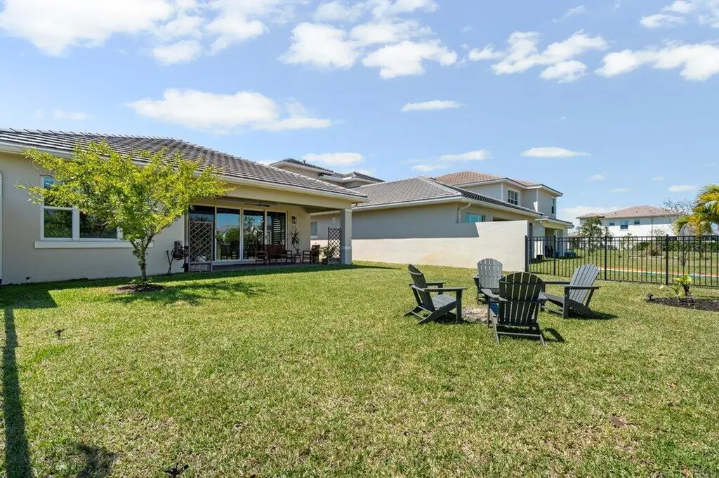 1362 Harvester Crossing Loxahatchee FL 33470