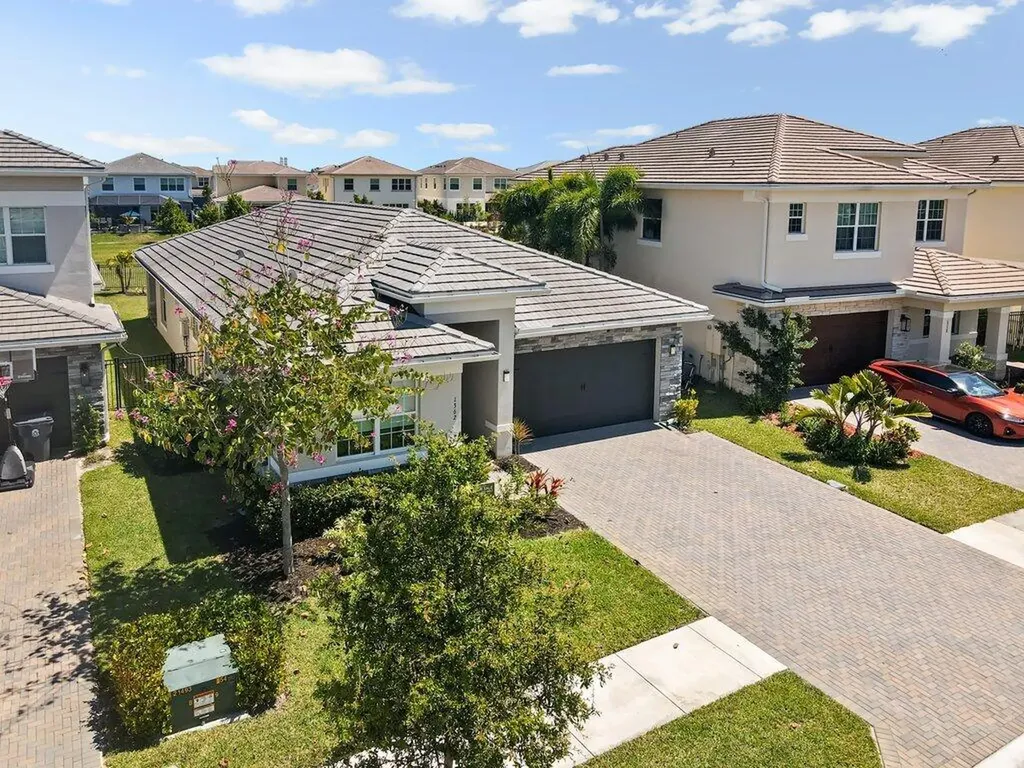 1362 Harvester Crossing Loxahatchee FL 33470