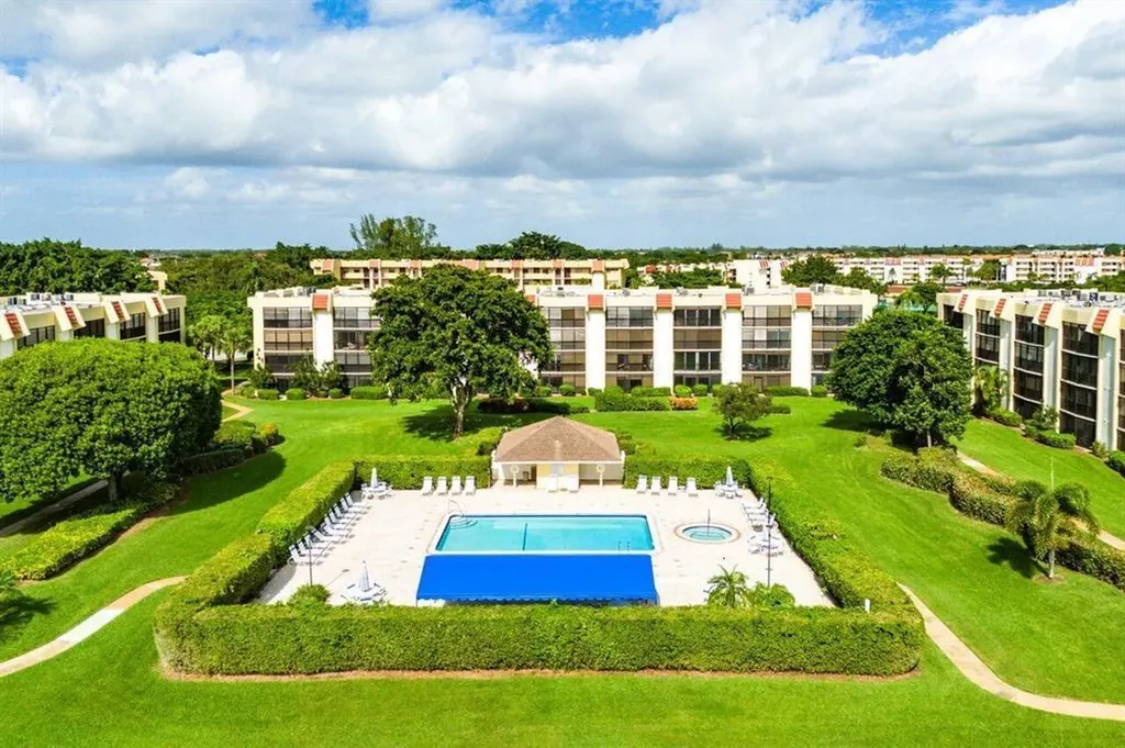 23370 Carolwood Lane Boca Raton FL 33428