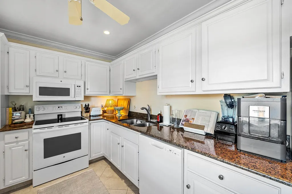 4595 Kittiwake Court Boynton Beach FL 33436