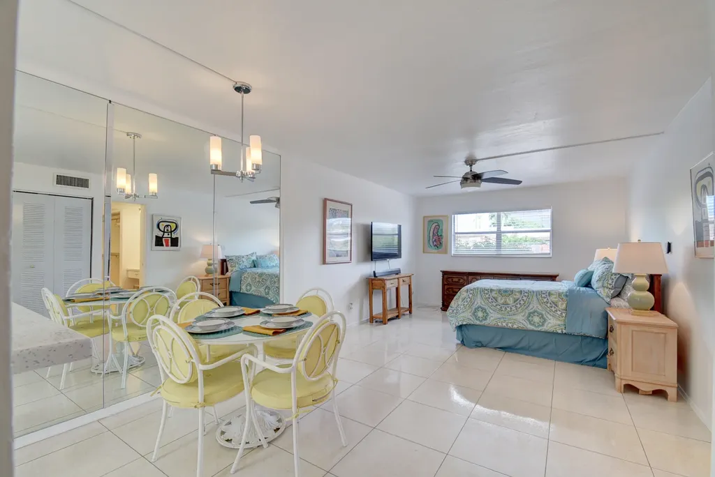 550 SW 2nd Avenue Boca Raton FL 33432