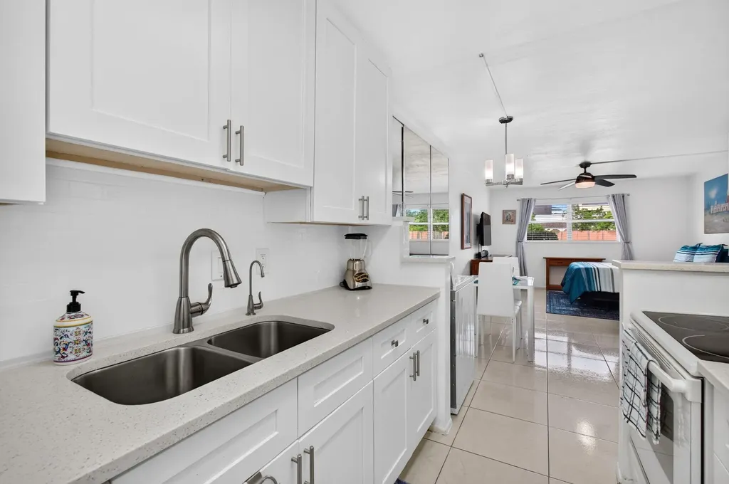 550 SW 2nd Avenue Boca Raton FL 33432