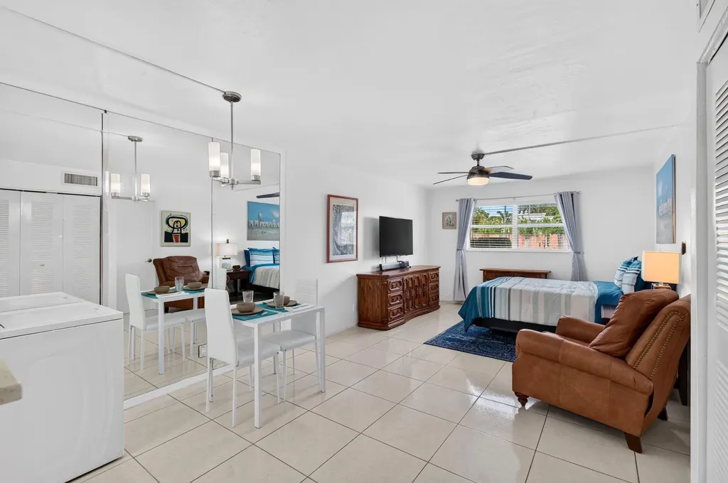 550 SW 2nd Avenue Boca Raton FL 33432