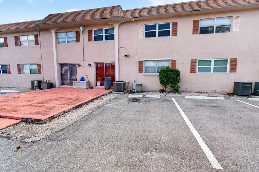 550 SW 2nd Avenue Boca Raton FL 33432