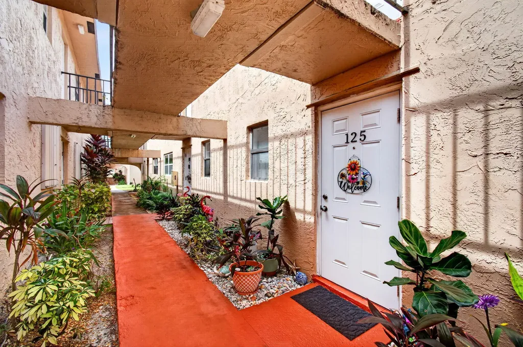 550 SW 2nd Avenue Boca Raton FL 33432