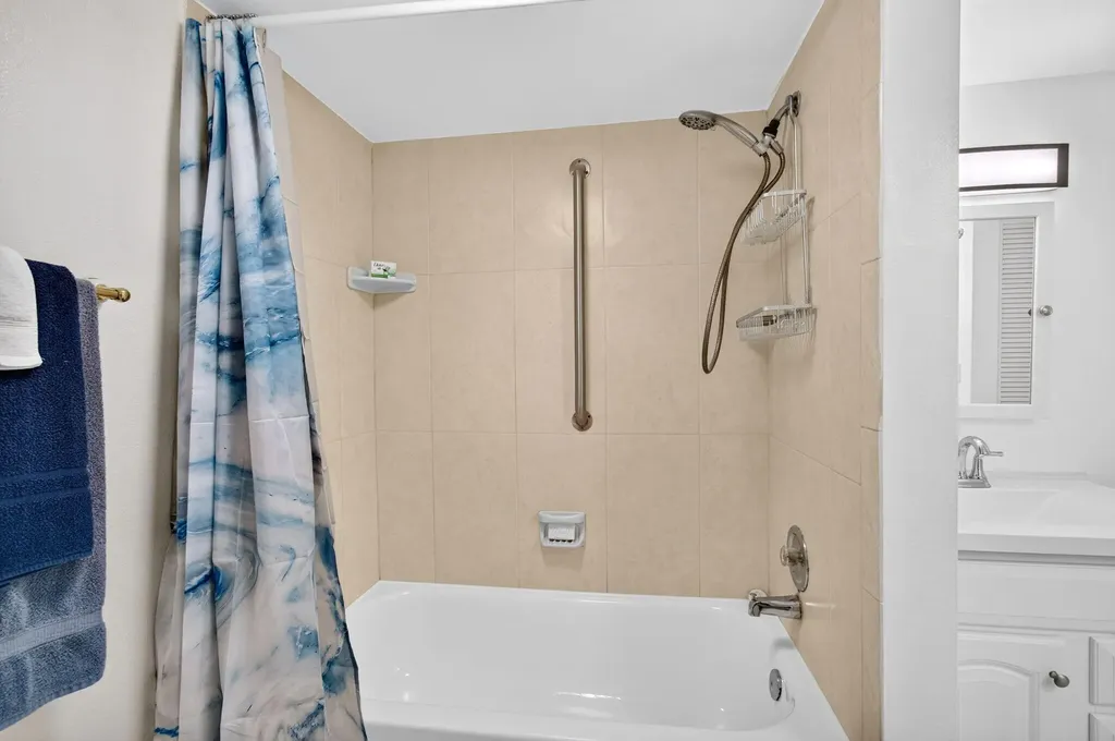 550 SW 2nd Avenue Boca Raton FL 33432