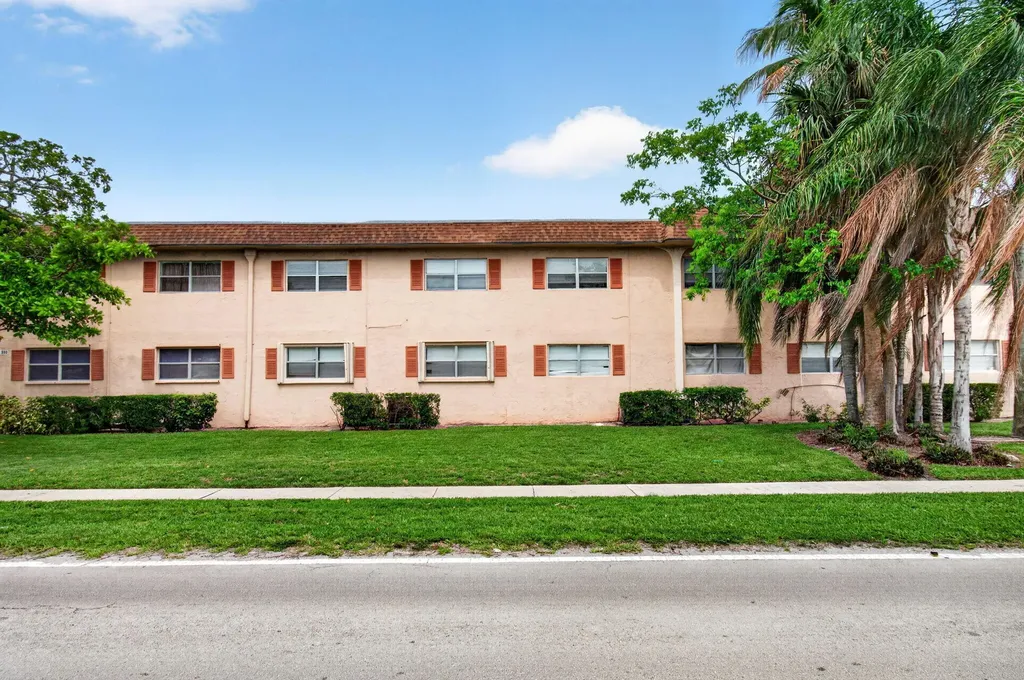 550 SW 2nd Avenue Boca Raton FL 33432