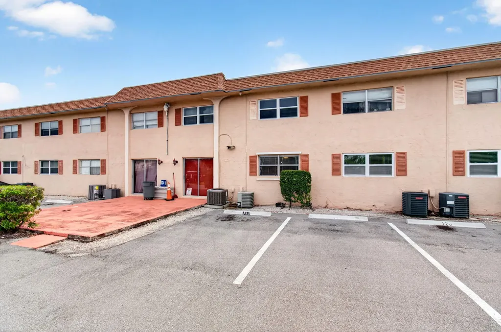 550 SW 2nd Avenue Boca Raton FL 33432