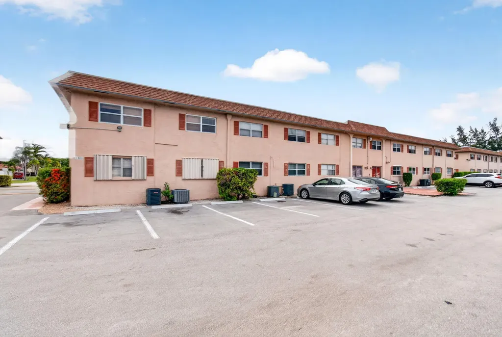 550 SW 2nd Avenue Boca Raton FL 33432