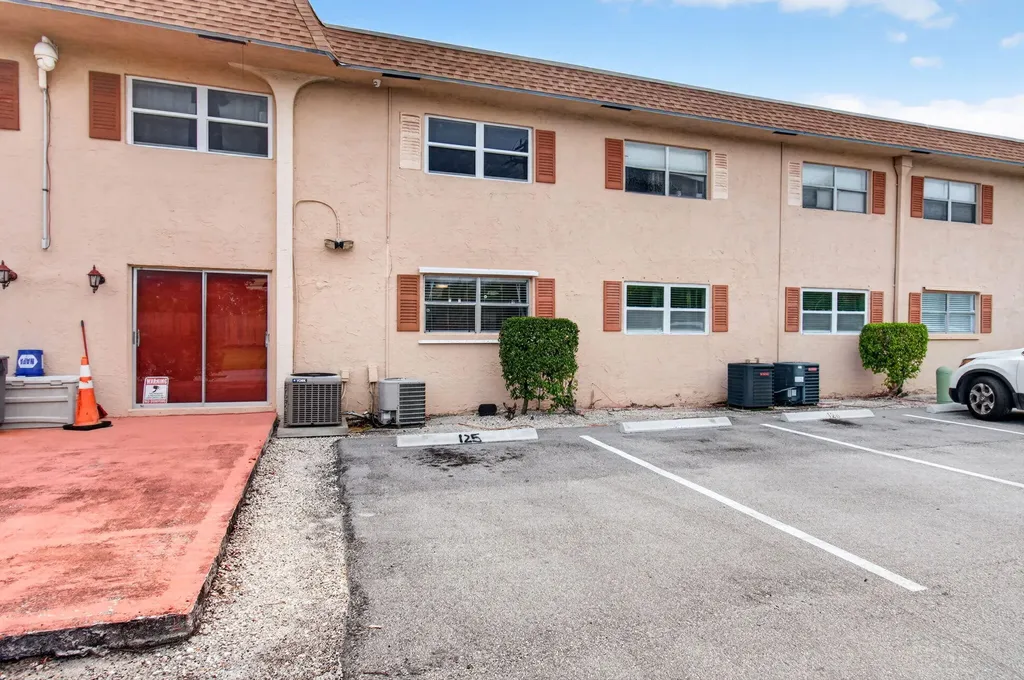 550 SW 2nd Avenue Boca Raton FL 33432