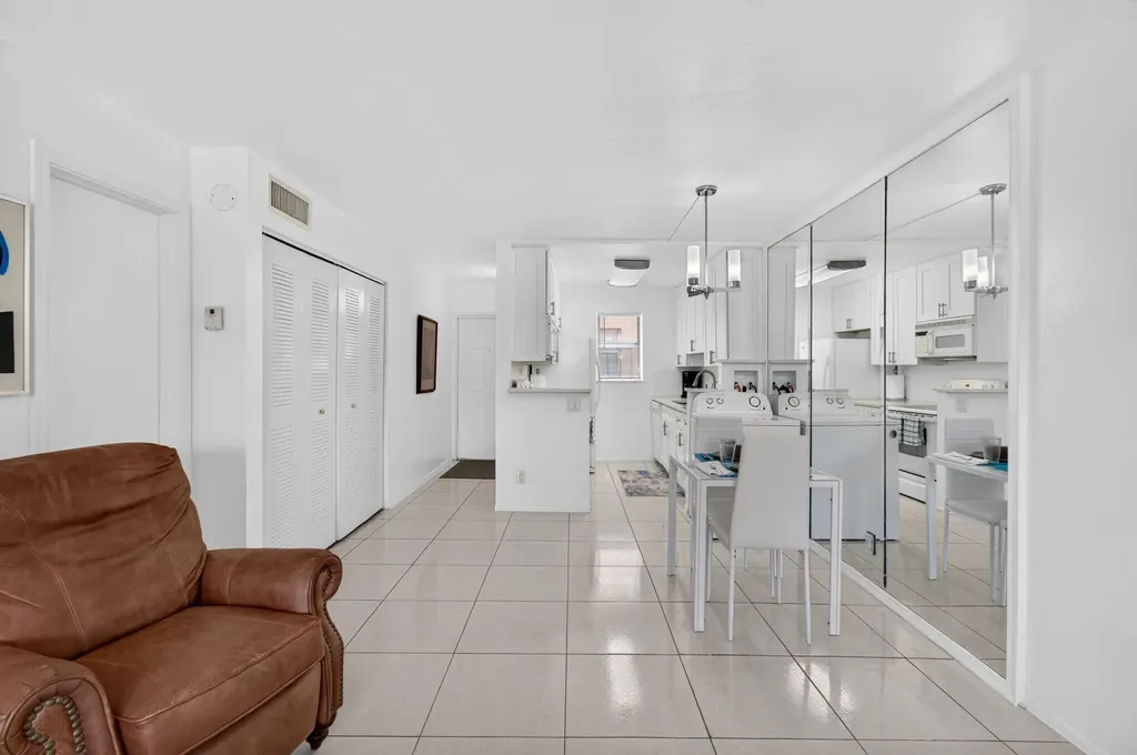 550 SW 2nd Avenue Boca Raton FL 33432