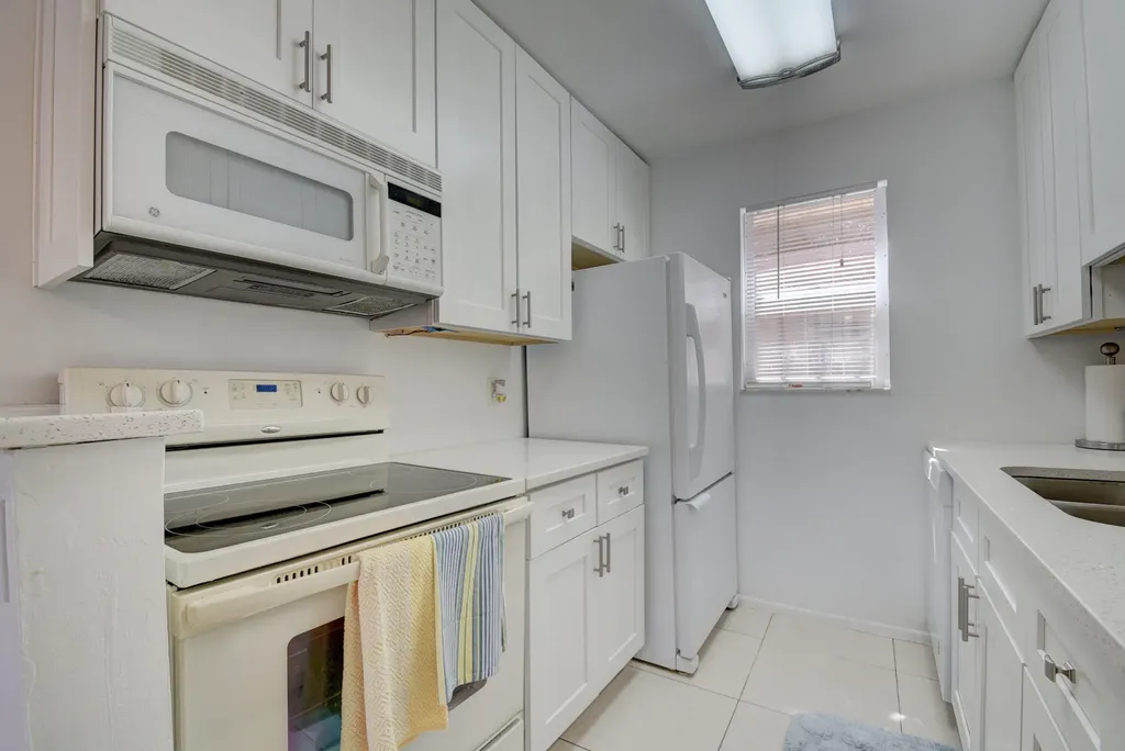 550 SW 2nd Avenue Boca Raton FL 33432