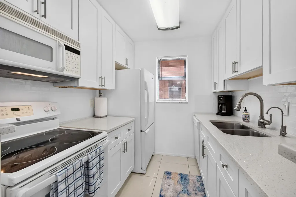 550 SW 2nd Avenue Boca Raton FL 33432