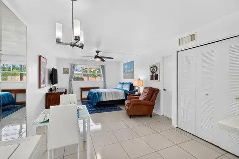550 SW 2nd Avenue Boca Raton FL 33432